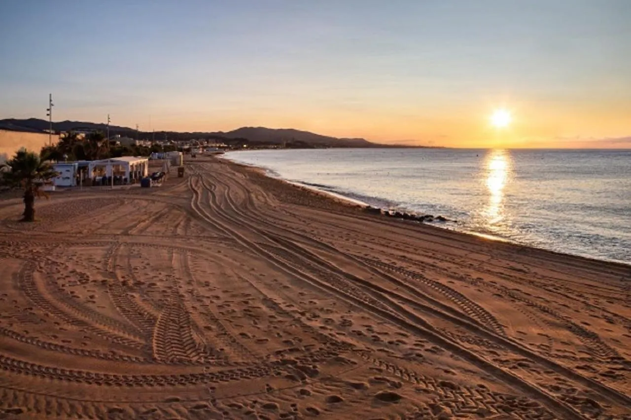 Holiday home Gran Casa Al Lado De La Playa Y Barcelona Centro Villa Badalona Spain